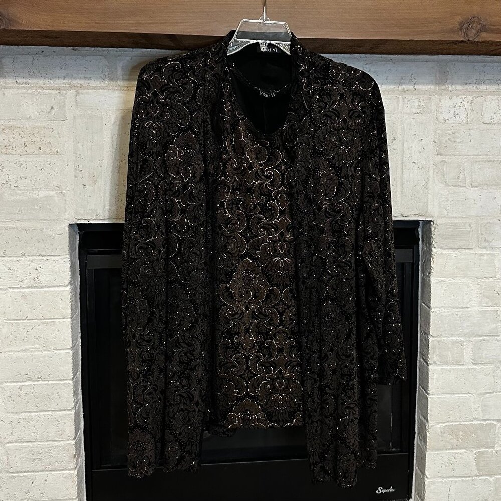 Vikki Vi - Black & Gold Metallic Jacket & Tank - Size 3X